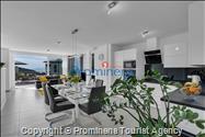 Ferienhaus Villa Oscar in Makarska mit beheiztem Pool, Whirlpool, Terrasse und Meerblick- ruhiger Familienurlaub