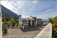 Ferienhaus Villa Oscar in Makarska mit beheiztem Pool, Whirlpool, Terrasse und Meerblick- ruhiger Familienurlaub