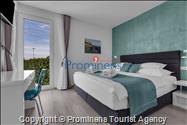 Ferienhaus Villa Oscar in Makarska mit beheiztem Pool, Whirlpool, Terrasse und Meerblick- ruhiger Familienurlaub