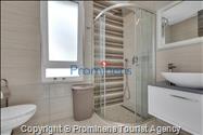 Ferienhaus Villa Oscar in Makarska mit beheiztem Pool, Whirlpool, Terrasse und Meerblick- ruhiger Familienurlaub