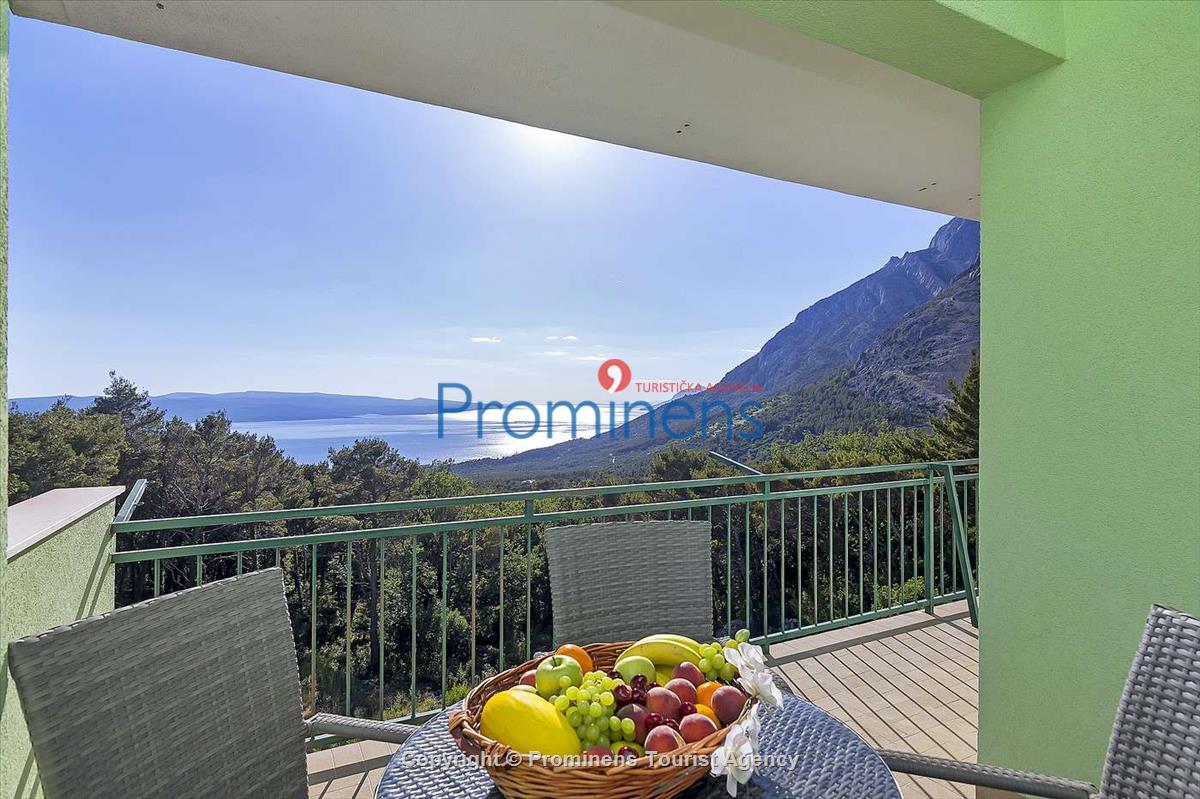 Holiday home Mira Baska Voda