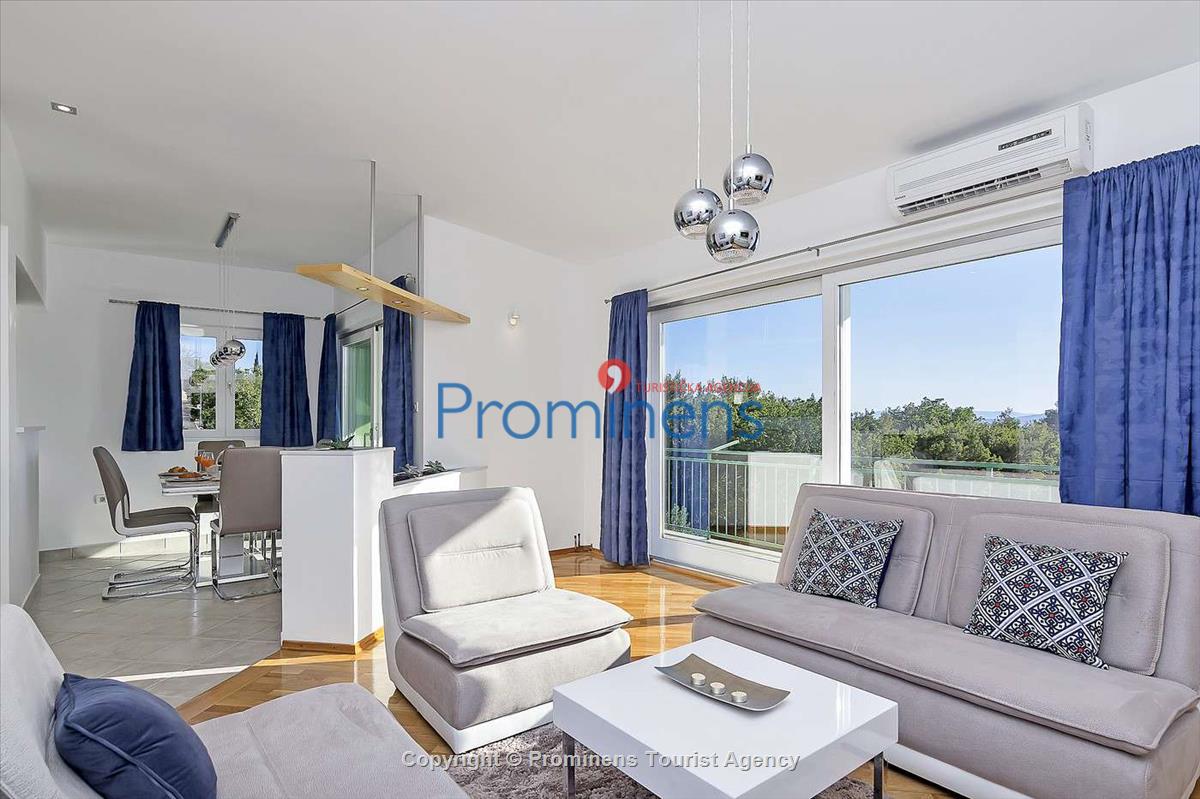 Holiday home Mira Baska Voda