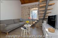 Ferienhaus Barbarella mit beheiztem Pool in Zaostrog - Makarska Riviera- vier Schlafzimmer 