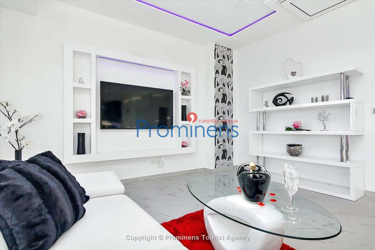 Penthouse Ferienwohnung mit Meerblick und drei Schlafzimmern in Makarska mieten