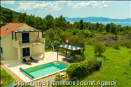 Modernes Ferienhaus Blue Stone mit beheiztem Pool in Zaostrog  Makarska Riviera,  Familienurlaub in Kroatien