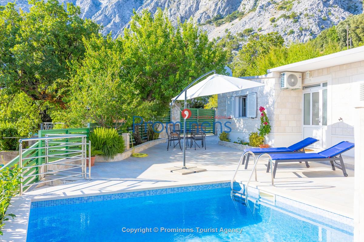 Ferienhaus Giran mit Pool und Meerblick in Bast, Makarska Riviera, Dalmatien - Kroatien Urlaub