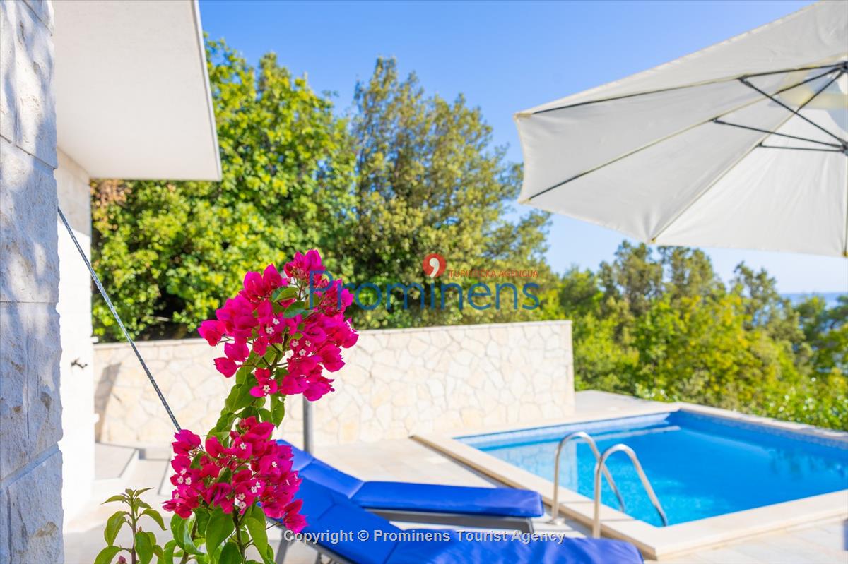 Ferienhaus Giran mit Pool und Meerblick in Bast, Makarska Riviera, Dalmatien - Kroatien Urlaub