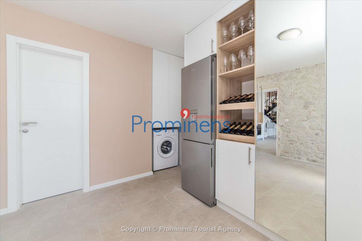 Ferienhaus Villa Paulina mit Pool an Makarska Riviera