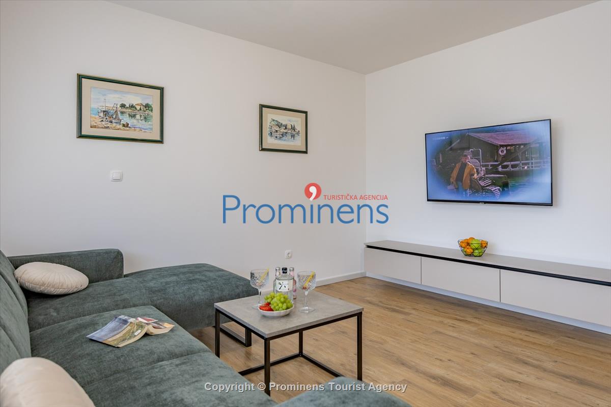 Ferienwohnung Lavanda in Makarska – eine komfortable Unterkunft mit zwei Schlafzimmern, Balkon und Aufzug