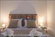 Ferienwohnung Rosmarin in Makarska – eine komfortable Unterkunft mit zwei Schlafzimmern, Balkon und Aufzug
