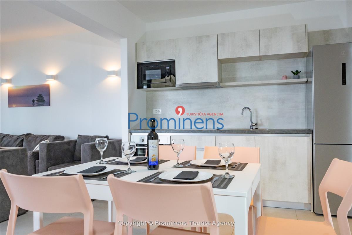 Apartment Sunrise Makarska -Ruhe, Komfort und Meerblick in perfekter Lage