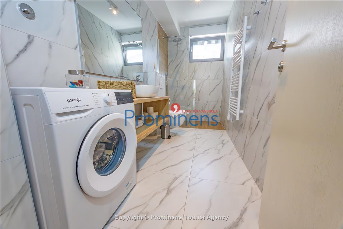 Apartment Sunrise Makarska -Ruhe, Komfort und Meerblick in perfekter Lage