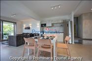 Apartment Sunrise Makarska -Ruhe, Komfort und Meerblick in perfekter Lage