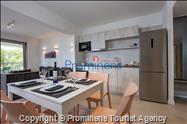 Apartment Sunrise Makarska -Ruhe, Komfort und Meerblick in perfekter Lage